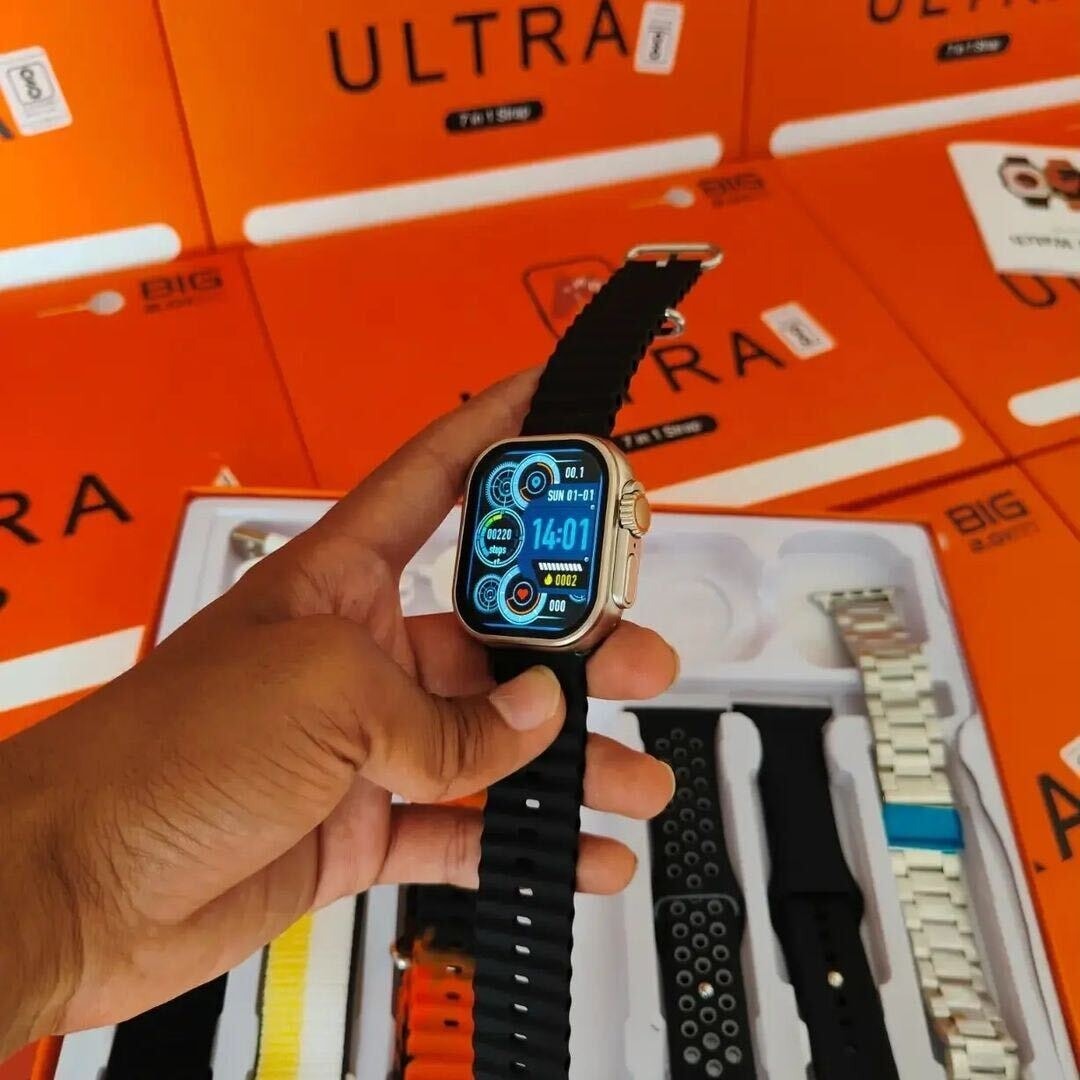 7 In 1 Ultra Smart Watch Series 8 -7 Straps