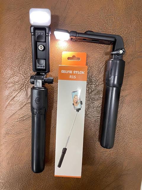 Selfie Stick With LED Light & Bluetooth button  ‎
